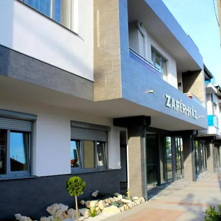 Zafir Apartment *
