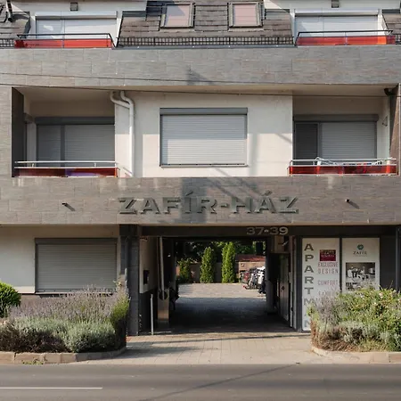 Zafir Apartman Sarvar * Sarvar