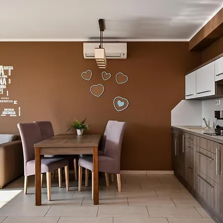 Apartment Zafir Apartman Sarvar