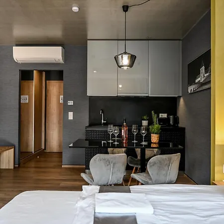 Zafir Apartman Sarvar Sarvar