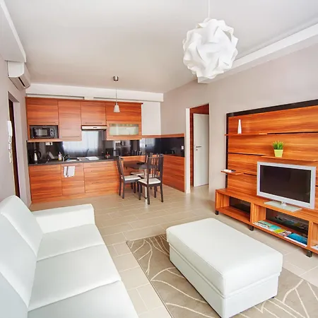 Zafir Apartman Sarvar Sarvar